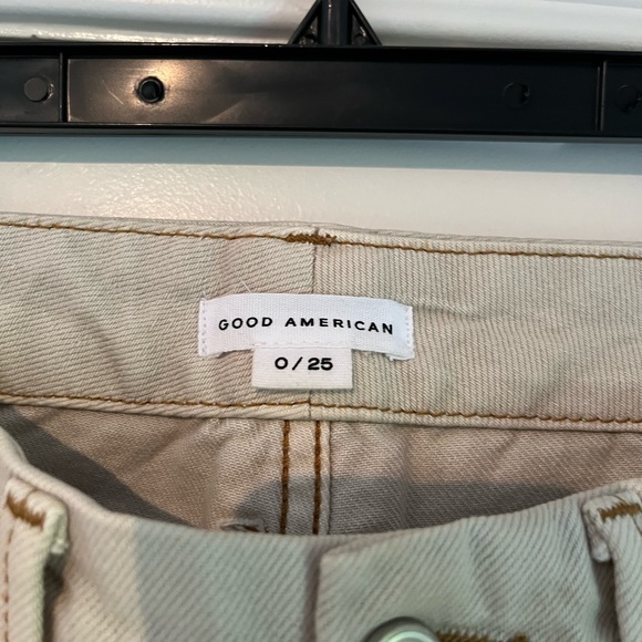 Good American Jeans - Picture 6 of 12